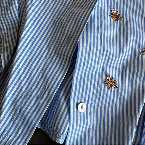 Bee Embroidered Sleeveless Button Down Blouse Ruffle Blue White Sybilla S - Picture 5 of 9